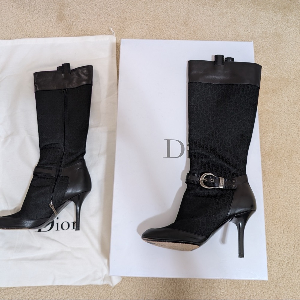 Christian Dior black size 8 below the knee, high heel.